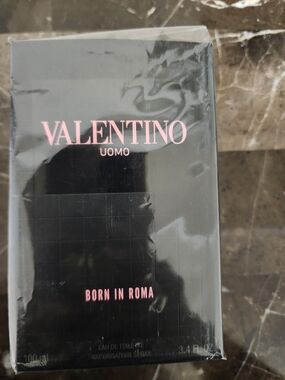 Valentino Uomo Born in Roma - Black & Pink Eau De Toilette 100ML
